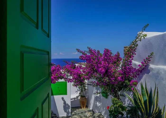 Serenity - Traditional House With Stunning Sea View *